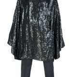 A BLACK BEADED SILK AND SEQUINED EVENING TUNIC - Foto 1