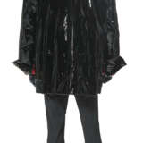 A BLACK PATENT LEATHER JACKET - фото 2