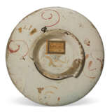 A GUBBIO MAIOLICA GOLD AND RUBY LUSTRED DATED ISTORIATO FOOTED SHALLOW BOWL (COPPA) - Foto 2