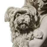 A WHITE MARBLE GROUP OF YOUNG GIRL, PROBABLY MISS DAMES EMBRACING A MALTESE DOG - фото 5