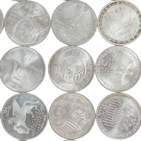 BRD - 32 x 5 DM, commemorative coins until 1979, SILVER, - Foto 4