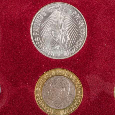 Vatican and Andorra 3-piece assorted coin sets - - photo 3
