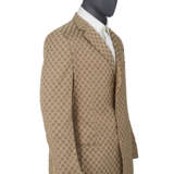 A TAN AND LIGHT BROWN GUCCI LOGO SINGLE-BREASTED COAT - фото 3