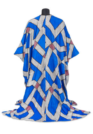 TWO POLYCHROME PRINTED CAFTANS - photo 8