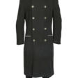 A GRAY WOOL MILITARY STYLE DOUBLE-BREASTED COAT - Prix ​​des enchères