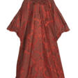 A ROSE DAMASK CAFTAN - Prix ​​des enchères