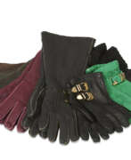 Wildleder. Group of Seven Versace Gloves