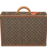 A PAIR OF PERSONALIZED BROWN MONOGRAM CANVAS HARDSIDED SUITCASES - фото 3