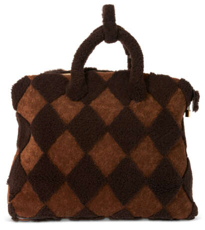 A BROWN SHEARLING LARGE LOCKIT WITH GOLD HARDWARE - photo 3