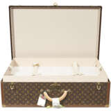 A PAIR OF BROWN MONOGRAM CANVAS HARDSIDED SUITCASES - фото 4