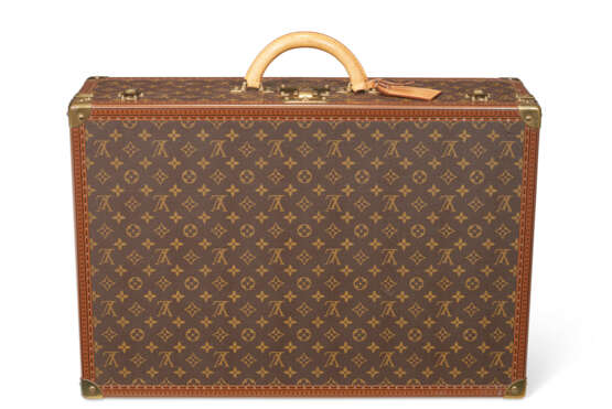 A PAIR OF BROWN MONOGRAM CANVAS HARDSIDED SUITCASES - photo 6