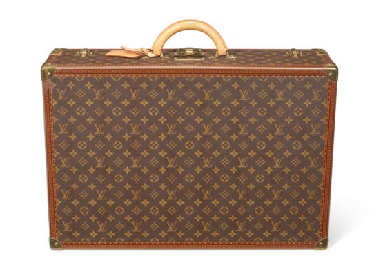 A PAIR OF BROWN MONOGRAM CANVAS HARDSIDED SUITCASES - Foto 7
