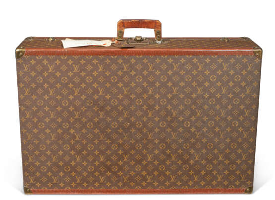 A PERSONALIZED BROWN MONOGRAM CANVAS HARDSIDED SUITCASE - фото 3