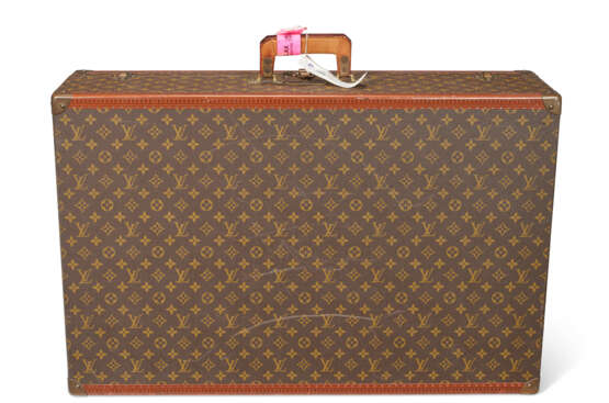 A PAIR OF BROWN MONOGRAM CANVAS HARDSIDED SUITCASES - Foto 6