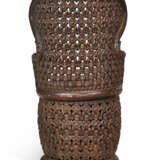 A CARVED WOOD THRONE CHAIR - photo 3