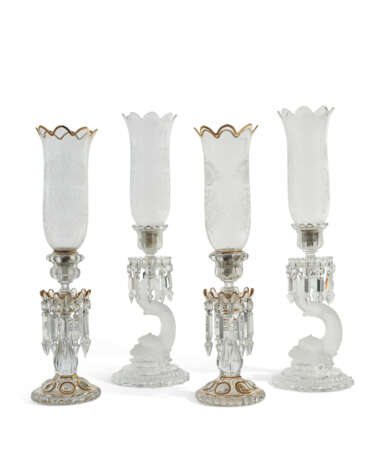 TWO PAIRS OF BACCARAT LUSTRE CANDLESTICKS - Foto 1