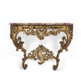 A LOUIS XV STYLE GILTWOOD CONSOLE TABLE - Foto 1