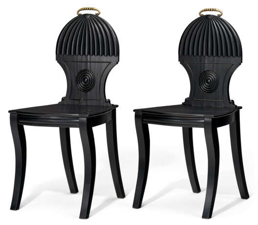 A PAIR OF REGENCY STYLE EBONIZED HALL CHAIRS - photo 4