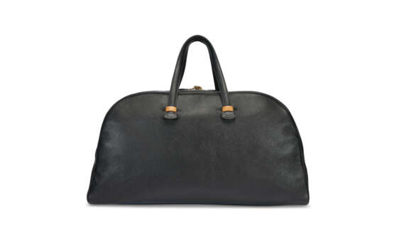 A PERSONALIZED BLACK BUFFALO LEATHER GALOP 60 TRAVEL BAG WITH GOLD HARDWARE - фото 4