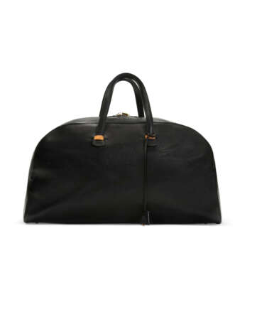 A PERSONALIZED BLACK ARDENNES LEATHER GALOP 60 BAG WITH GOLD HARDWARE - Foto 1