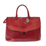 A RED AGED LAMBSKIN LEATHER OVERSIZED TRAVEL BAG WITH RUTHENIUM HARDWARE - Foto 1