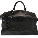 A BLACK ALLIGATOR DUFFLE BAG WITH SILVER HARDWARE - фото 4