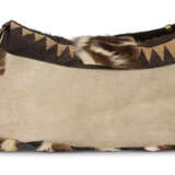 A BROWN FUR & SUEDE OVERSIZED MESSENGER BAG WITH GOLD HARDWARE - фото 2