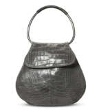 A MATTE GREY ALLIGATOR VITELLO DAINO RING BAG WITH SILVER HARDWARE - фото 1