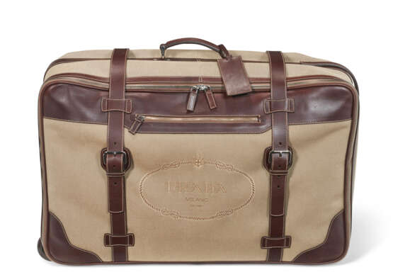 A PAIR OF BROWN CANVAS & LEATHER SOFTSIDED ROLLING SUITCASES - фото 5