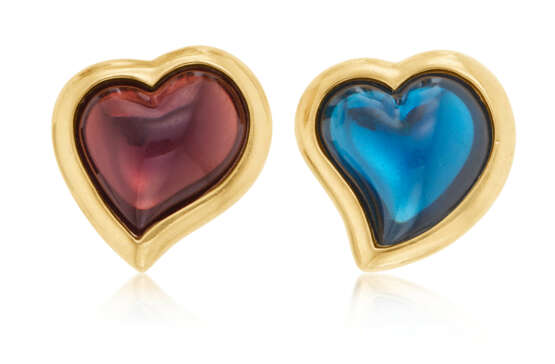 GROUP OF GLASS AND RESIN CUFFLINKS, ONE PAIR BY YVES SAINT LAURENT - Foto 8