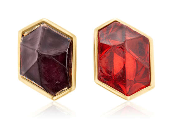 GROUP OF GLASS AND RESIN CUFFLINKS, ONE PAIR BY YVES SAINT LAURENT - photo 10