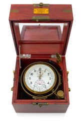 Schiffschronometer im Transportkasten