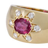 Ring with ruby and diamonds - photo 5
