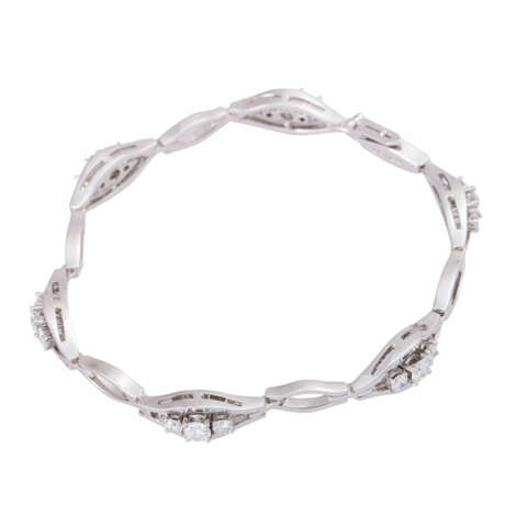 Bracelet with 18 diamonds total ca. 1,5 ct, - фото 3