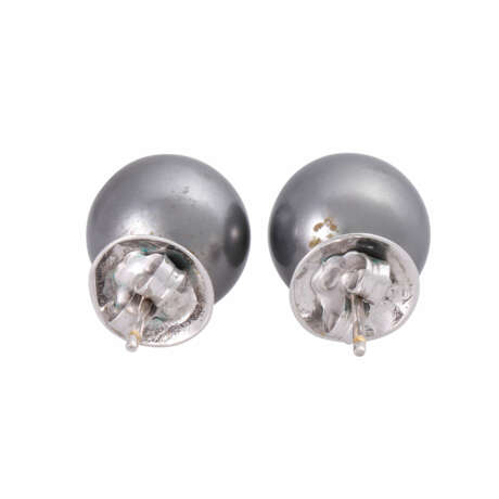 Pair of stud earrings with one Tahiti cultured pearl each, d.: ca. 12 mm, - Foto 2