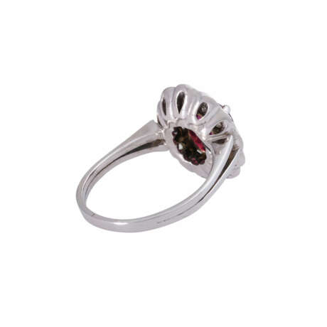 Ring with ruby and diamonds together ca. 1,4 ct, - фото 3