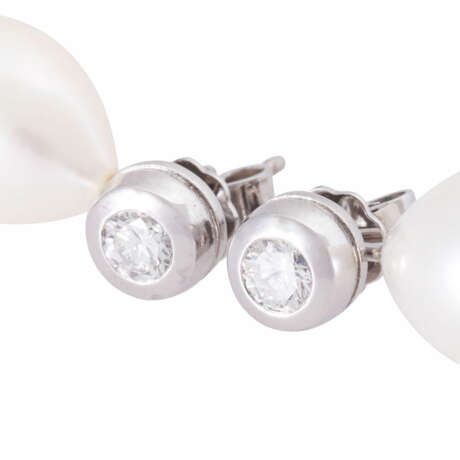 Pair of stud earrings with pearls and diamonds - photo 4