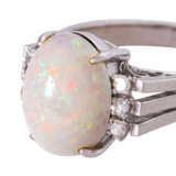 Ring with white opal and diamonds - Foto 5