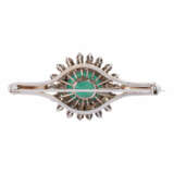 Brooch with emerald cabochon ca. 11 ct - photo 2