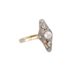 Art Deco ring with pearl and diamonds