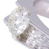 Solitaire ring with diamond of approx. 1.3 ct, - фото 5