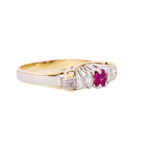Ring with ruby and diamonds together ca. 0,4 ct, - Foto 1
