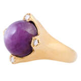 Ring with purple star sapphire and 4 diamonds total ca. 0,1 ct, - Foto 5