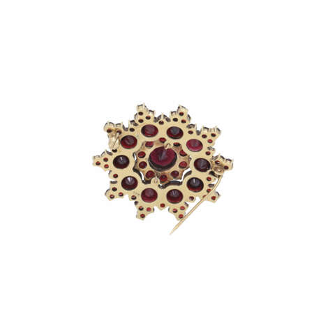 Brooch with garnet "rosette star", - фото 2