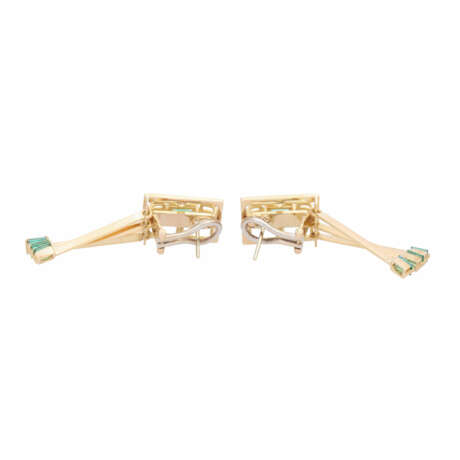 Unique earrings with 8 baguette cut green tourmalines, - фото 2