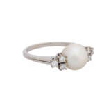 Ring with pearl and 6 diamonds total ca. 0,25 ct, - photo 1