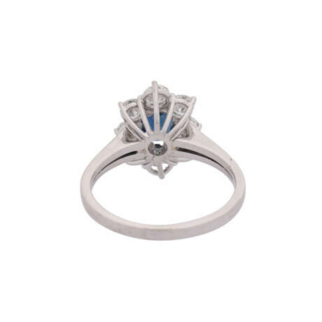 Ring with sapphire entouraged by 8 diamonds total ca. 0,96 ct, - Foto 3