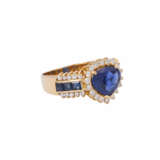 Ring with sapphire and diamonds - фото 1