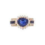 Ring with sapphire and diamonds - photo 2