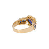 Ring with sapphire and diamonds - photo 3